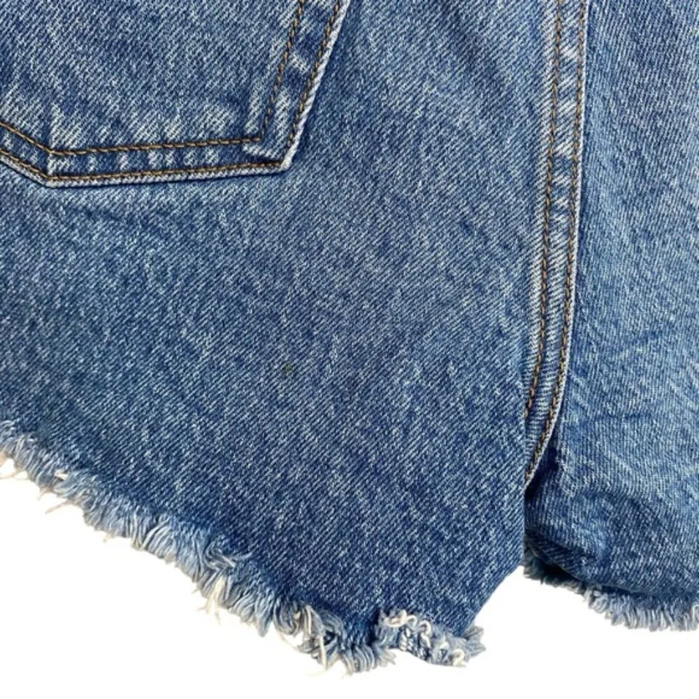 Levi's - Ribcage Short in Mid-wash Blue - 26 - CO Cambodia